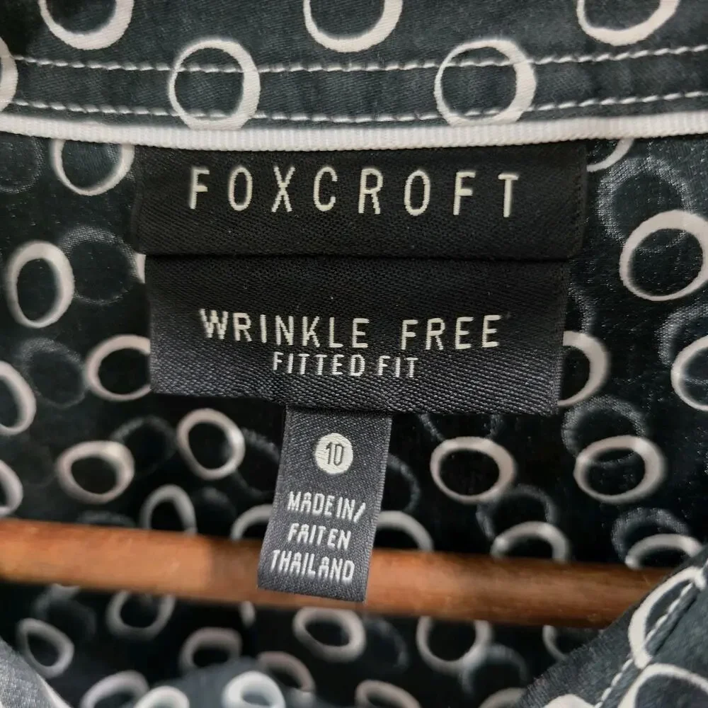 Foxcroft Shirt Womens 10 Black White Button Up Wrinkle Free Iron Fitted Circle - Picture 3 of 12